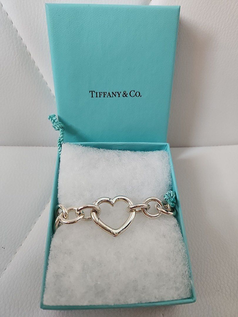 Authentic Tiffany Co large heart clasping link bracelet