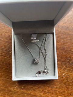 (Category: ) located in . Submitted by shopaholic-anonymous (Listing ID 1079974708, Image 1). Description: .