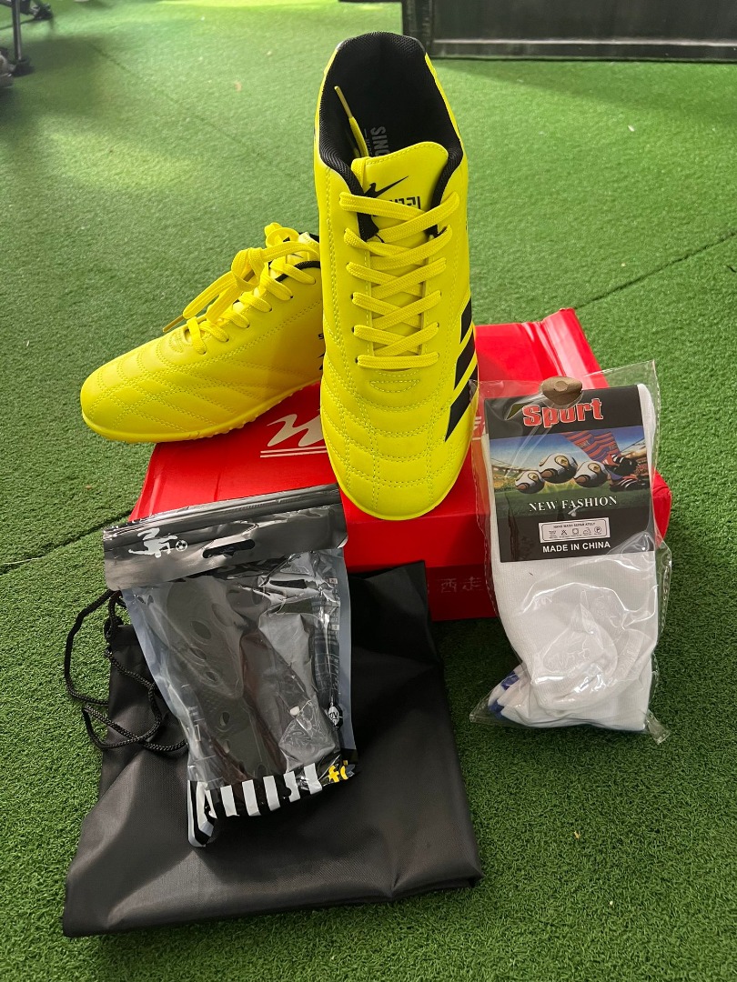 BN China brand US Size 8 soccer Shoes