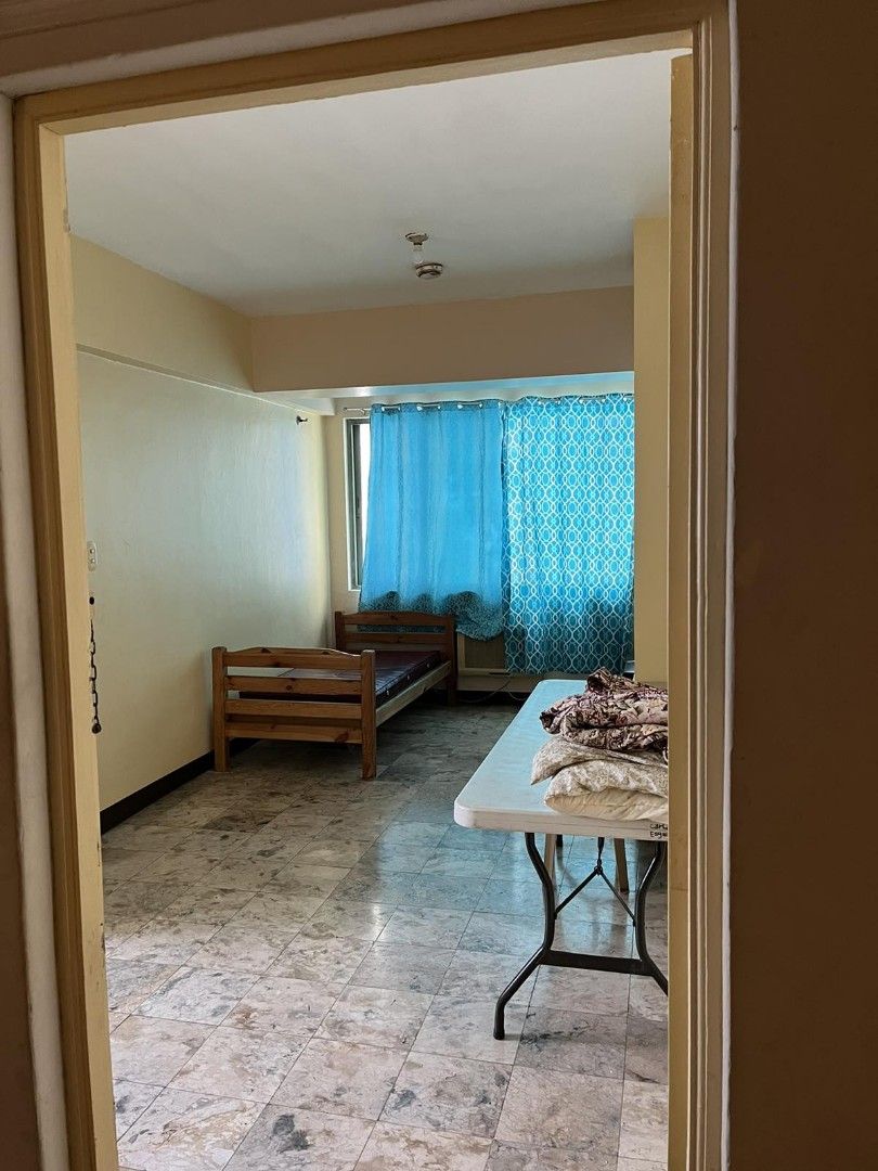 Burgurdy corner unit furnished (Category: Apartments & Condos) located in Makati City. Submitted by tuffbrat (Listing ID 1316664525, Image 2). Description: 46.45 sqm Corner unit 3 big windows, very windy, one bedroom, one big Sala, kitchen.