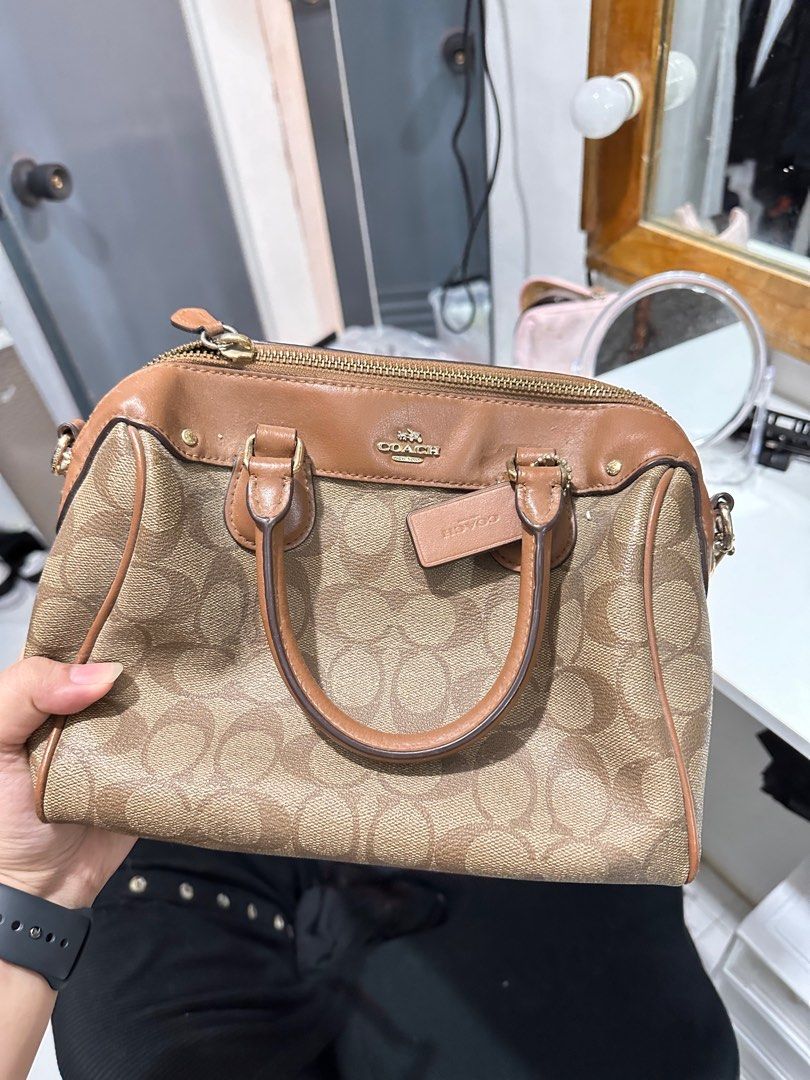 Coach brown sling handbag (Category: Luxury Bags & Wallets) located in Morong. Submitted by deegee1234 (Listing ID 1316676640, Image 1). Description: .