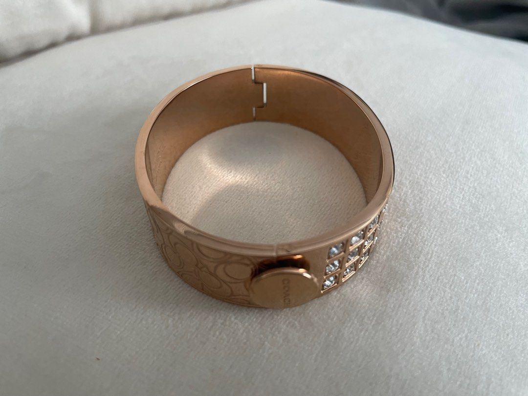 COACH SMALL BEVELED PAVE BRACELET Luxury Accessories on Carousell
