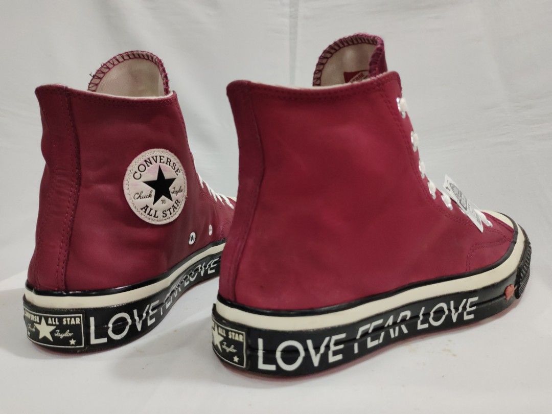 Chuck 7 love graphic low top top
