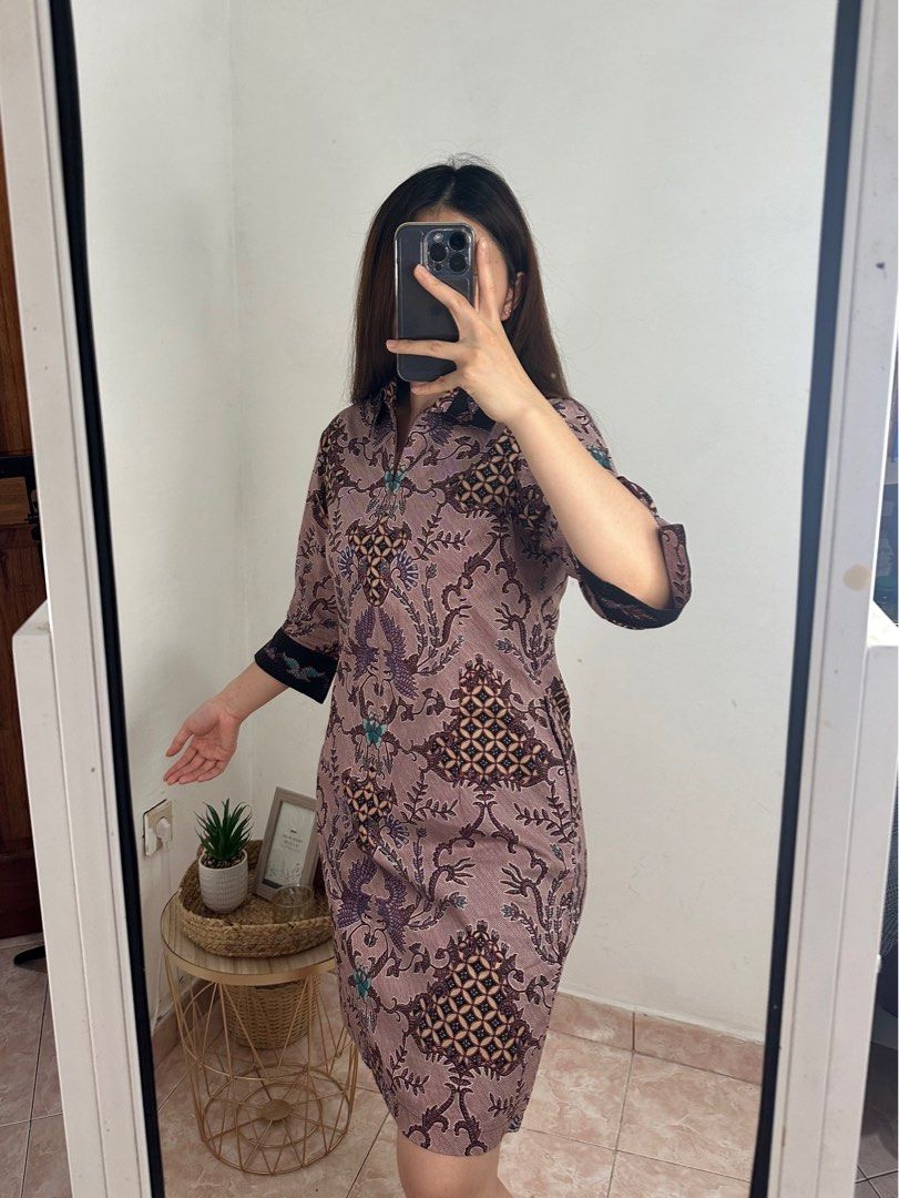 Dress Batik Sutra Putih