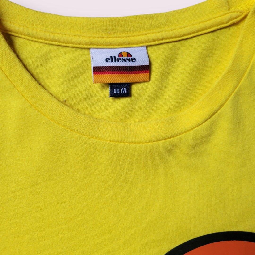 ellesse (prototype design) rare (Category: Luxury Apparel) located in General Santos City (Dadiangas). Submitted by hoverfinds (Listing ID 1316644064, Image 3). Description: dimes 20"x29" color rate 9.3/10 issue: stains not visible afar Php 400shipped jnt There is some wear and tear. Please consider this before purchasing..