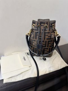 （分類：）位於 。 由 buzzik 提交（商品編號 1316769037，圖片 1）。簡介： 。