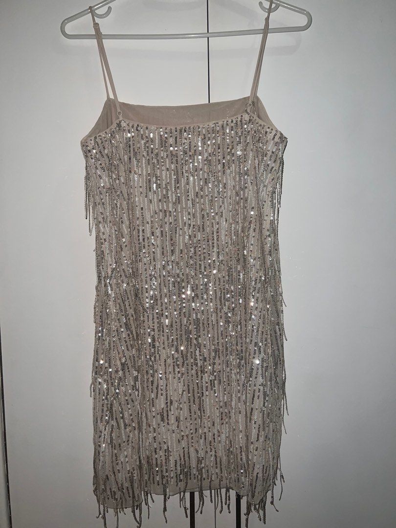 H&M Dress (Category: Dresses) located in Quezon City. Submitted by _dolfin (Listing ID 1316659177, Image 2). Description: H&M Party Dress Used Once .