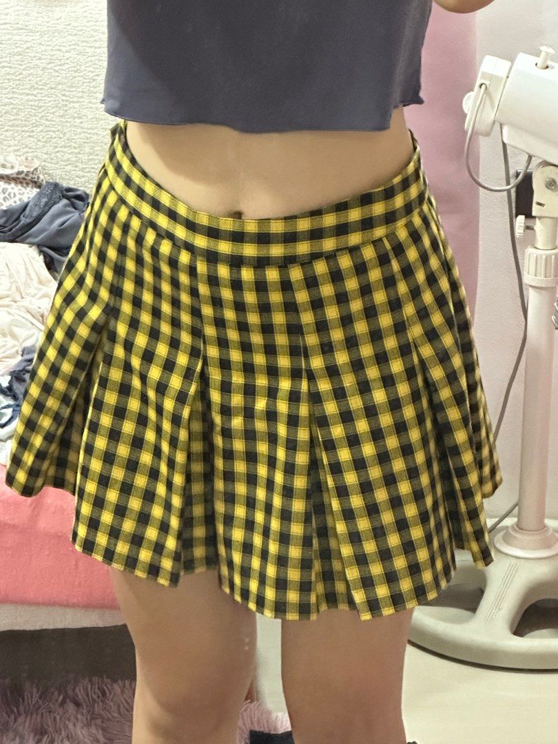 H M y2k girly yellow short mini skirt Women s Fashion Bottoms Skirts on Carousell