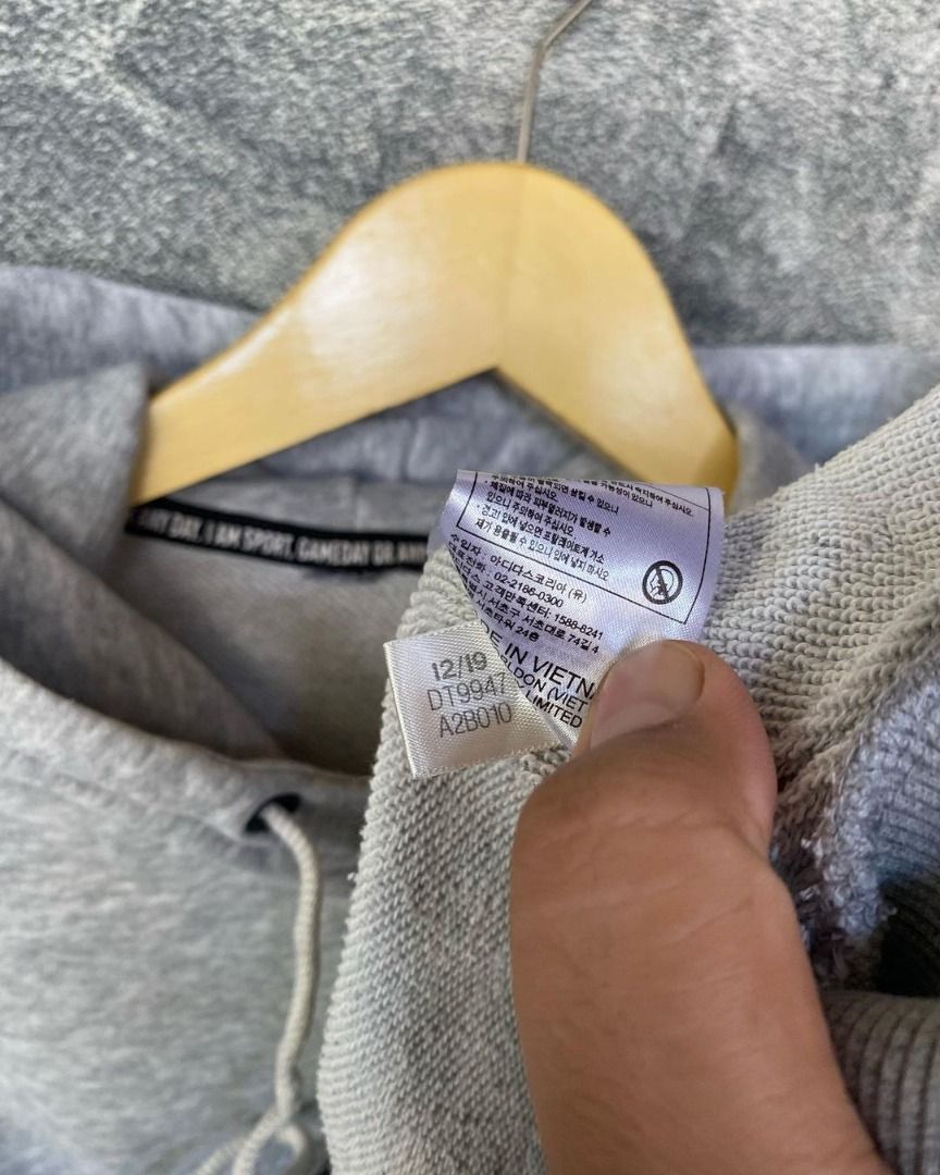 Hoodie adidas cotton felece original Second, Fesyen Pria, Pakaian