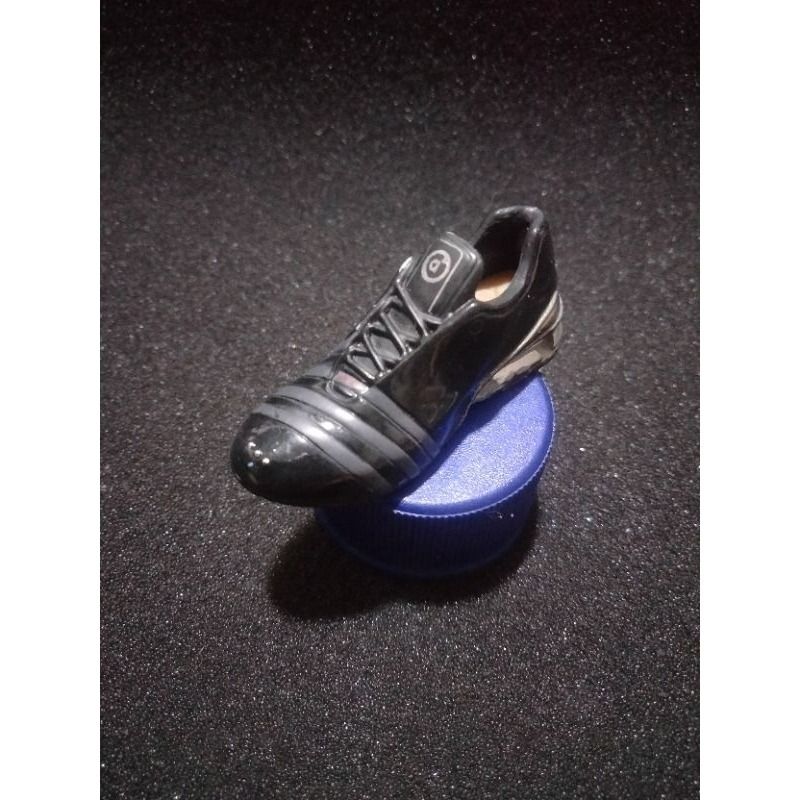 Japan Pepsi 2002 adidas Sneaker Bottle Cap Bottlecap Collectible Figure 36 a3 NIGHT RUN a3 Night Runner black x gray Hobbies Toys Toys Games on Carousell