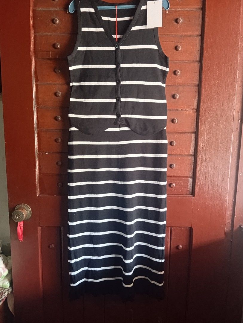 Knitted Terno (Category: Sets or Coordinates) located in Antipolo. Submitted by shai_ibarra (Listing ID 1316647003, Image 1). Description: Knitted Coordinates freesize 📌Mode of Payment via Gcash 📌Shipping via J&T sameday delivery via Lalamove.