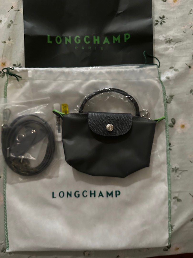 Longchamp xs (Category: Luxury Bags & Wallets) located in Manila. Submitted by mangubatuy81934 (Listing ID 1316630680, Image 1). Description: Authentic long champ sling xs .