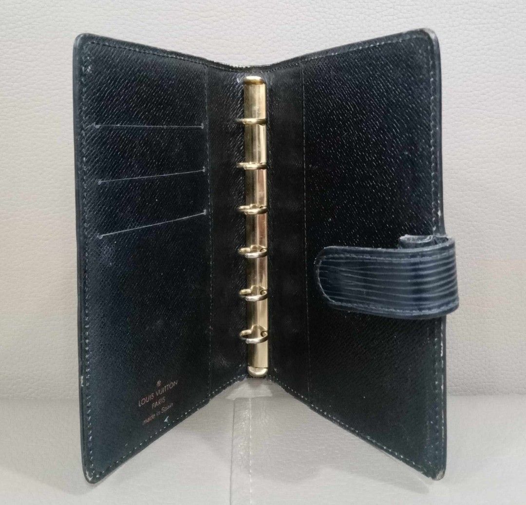 Louis Vuitton Epi Black Agenda PM (Category: Luxury Bags & Wallets) located in Taguig. Submitted by esa.agustin (Listing ID 1316682715, Image 2). Description: Original Louis Vuitton Epi Agenda PM black. Made in Spain..