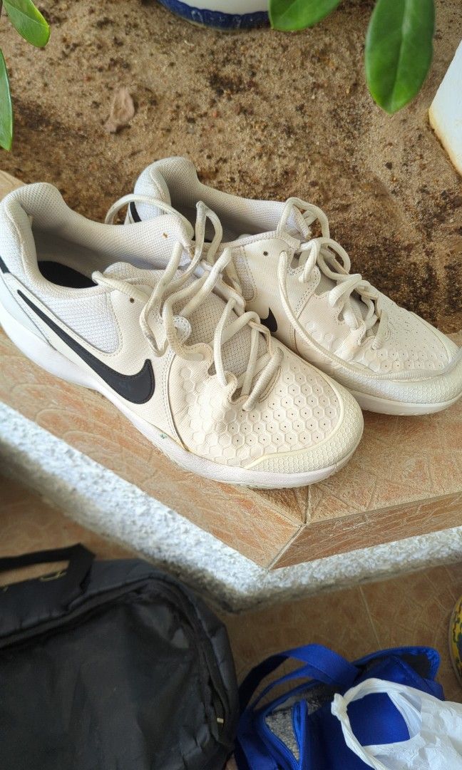 Nike squash shoes online