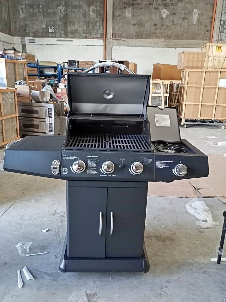 MULTI FUNCTIONAL BBQ GRILL (Category: Construction Tools & Equipment) located in Lucena. Submitted by cadshalinealmanza (Listing ID 1316668145, Image 3). Description: EP-80 Multifunctional Barbeque Grill PHP28,900 Details Condition New *Multifunctional Barbeque Ep-80 Courtyard BBQ Smokeless Barbecue Car Gas Barbecue Multifunctional Barbecue Grill Movable Grill Master. *Stainless Steel *Grill size: 640 x 440 mm *Insulation size: 620 x 190 mm *Cast