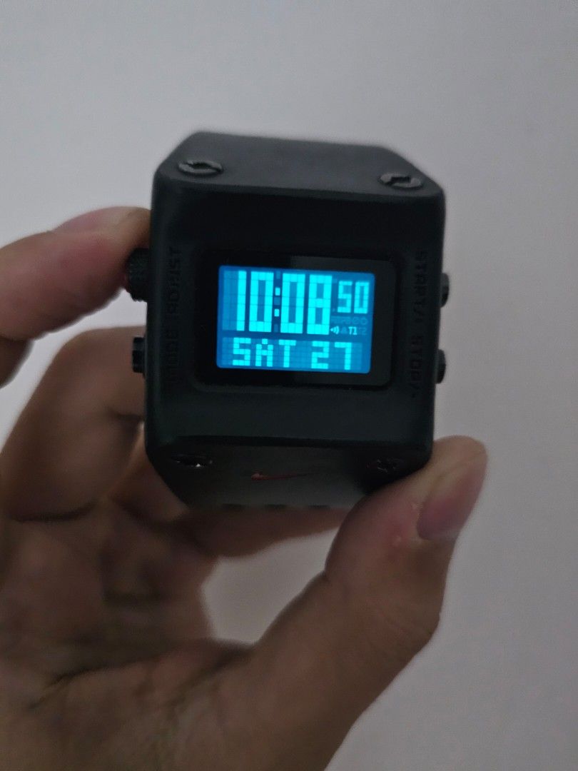 Wc0045 nike watch deals
