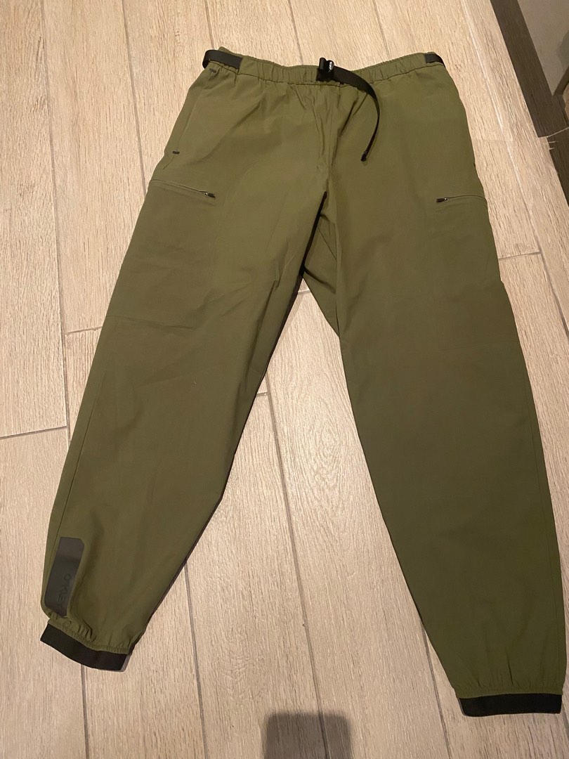 oakley wtaps pants olive size M, 男裝, 褲＆半截裙, 長褲