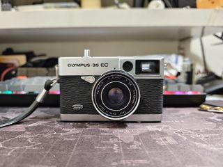 (Category: ) located in . Submitted by camera_hoarder1 (Listing ID 1316652631, Image 1). Description: .
