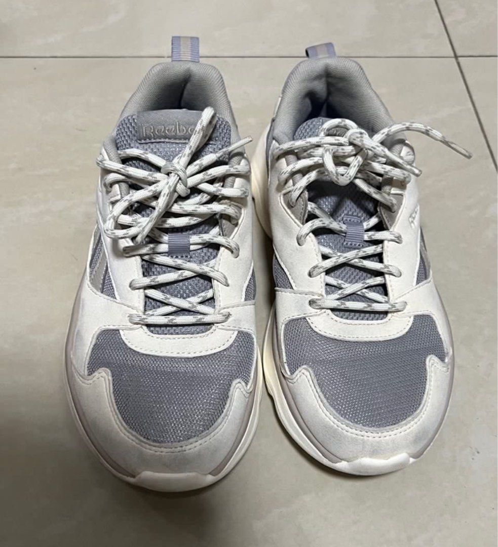 Reebok Wanna One x Royal Bridge 3 Light Sand DV8339