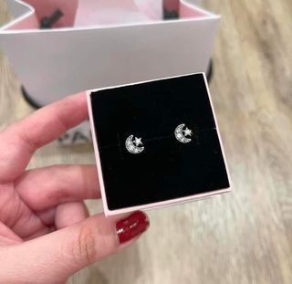 (Category: ) located in . Submitted by shopmnl (Listing ID 1316655715, Image 1). Description: .