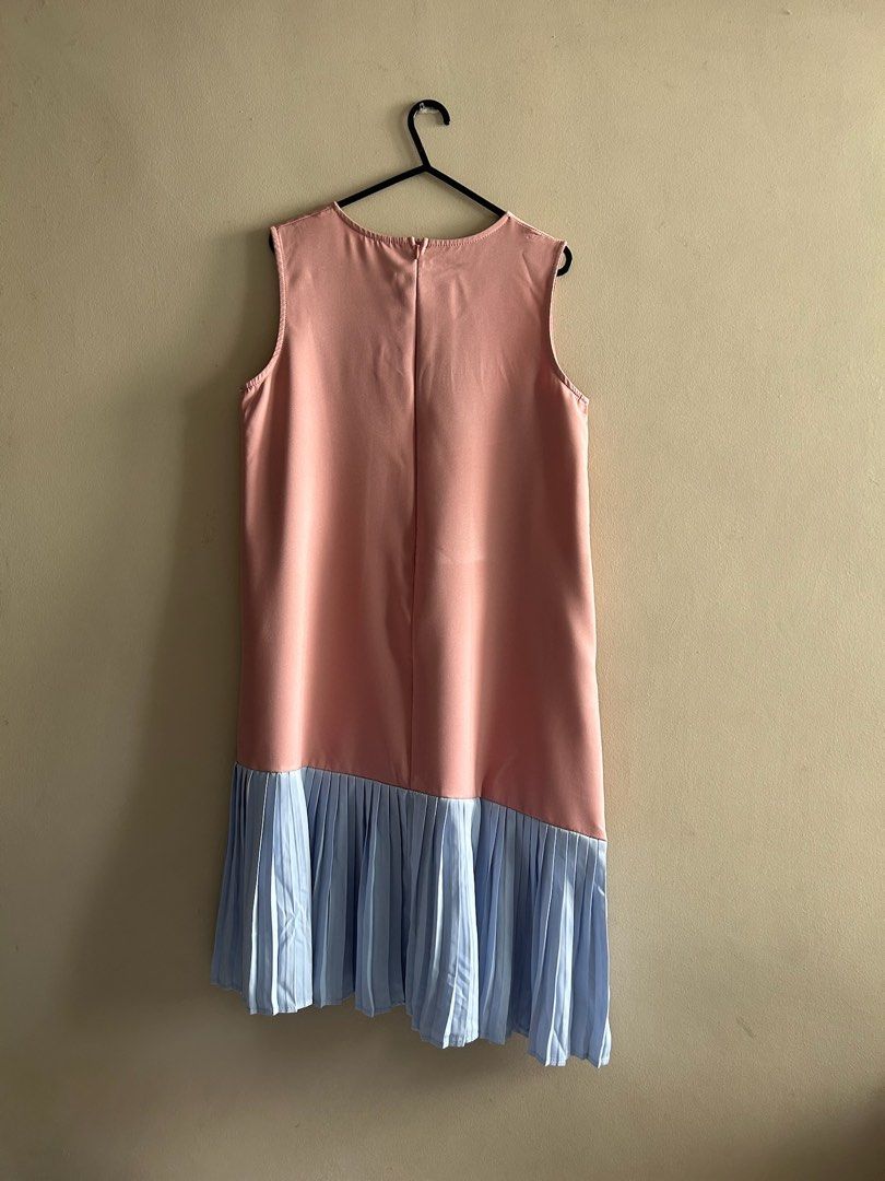 Saturday Club Dual Tone Asymmetrical Dress Women s Fashion Dresses Sets Dresses on Carousell