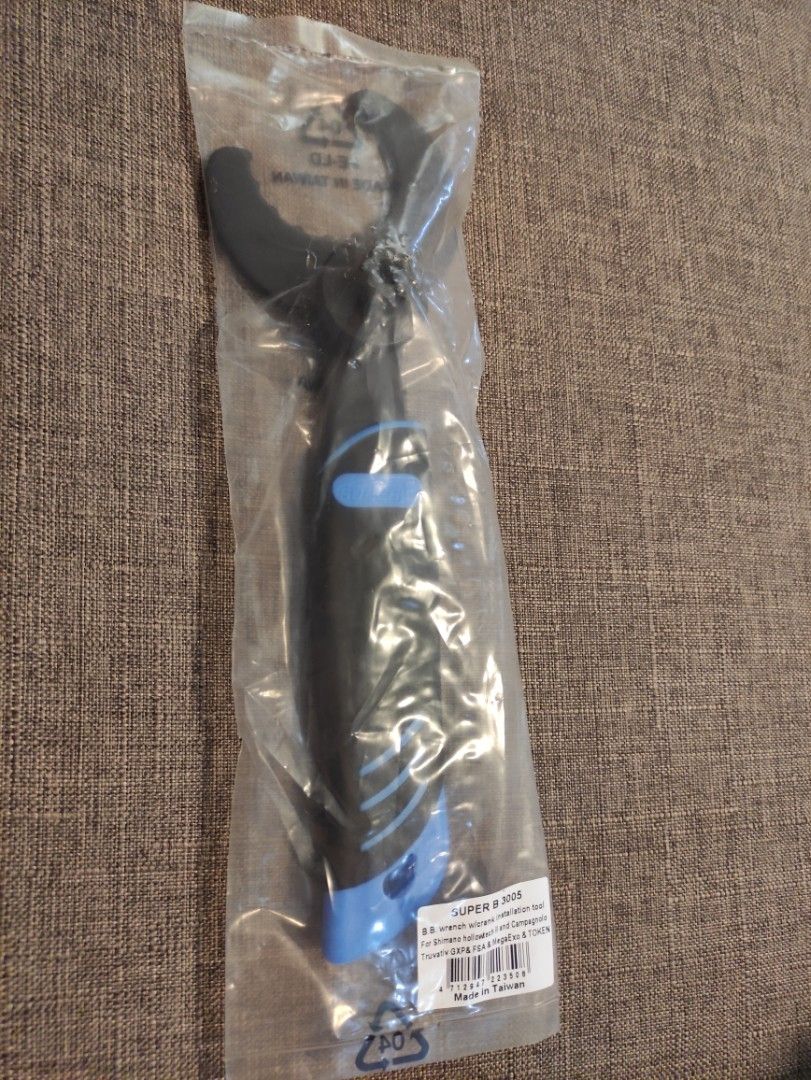 Super B bottom bracket tool for hollowtech bb (CLEARANCE SALE) (Category: Bicycles) located in Quezon City. Submitted by crci12 (Listing ID 1316665532, Image 1). Description: CLEARANCE SALE SuperB BB wrench and tensioner installation tool for hollowtech (shimano bb52/rs500) Made in Taiwan P340 LAST PRICE *Meet ups at Yokohama service center/Simplicity mini stop commonwealth ave., qc., fronting home depot (kindly message us for schedule of meet up