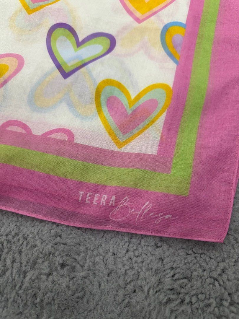 Teerabellesa Bawal (Category: Hijabs) located in Kuala Lumpur. Submitted by drapebyme (Listing ID 1316738197, Image 2). Description: Brand New Bawal ‼️ Buy 3 items from my listing get FREE POSTAGE .