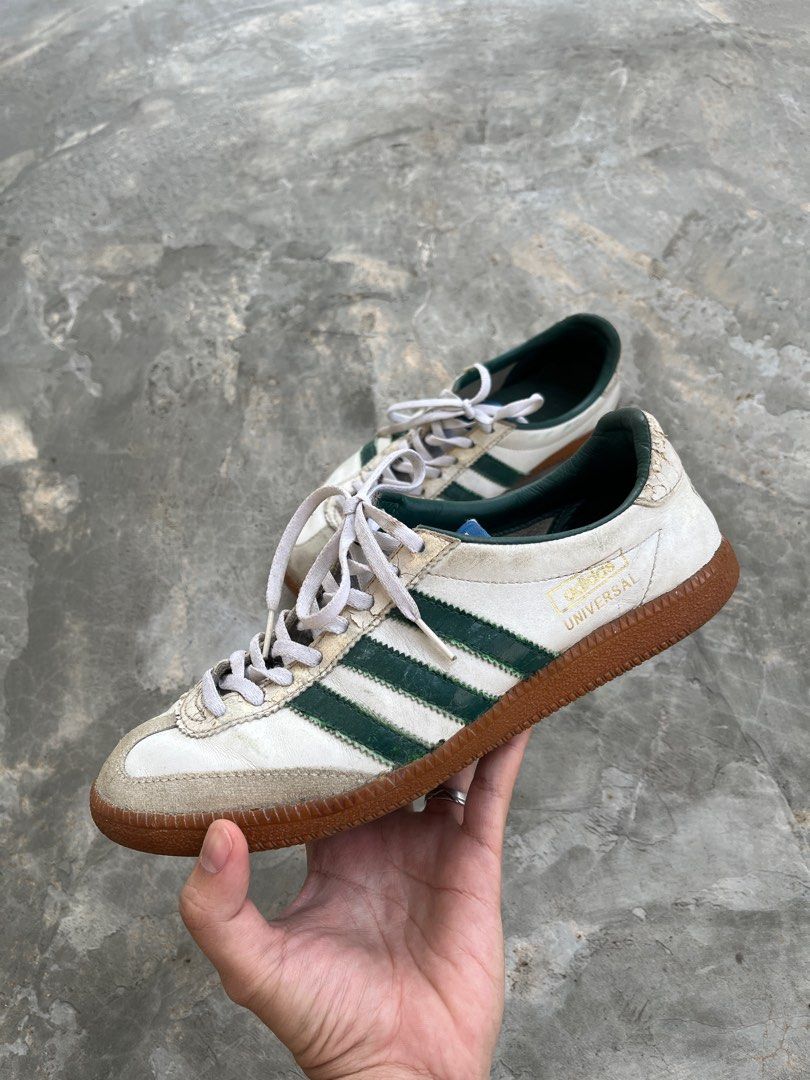 Vintage Adidas universal not samba spezial