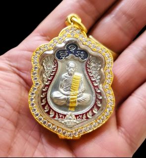 （分類：）位於 。 由 rpta.amulet 提交（商品編號 1316970082，圖片 1）。簡介： 。
