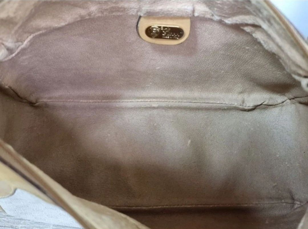 Authentic GUCCI Sling bag (Category: Luxury Bags & Wallets) located in Quezon City. Submitted by maneradesignersboutique (Listing ID 1317001247, Image 3). Description: Money back Guarantee 💯% Guaranteed authentic *Brand: GG sling bag *Materials: MONOGRAM PVC *Color: off white moo *Size: small *Condition: 8/10 never been spa -Used * Inclusions: dustbag All items purchased from manera has less 30% Discount in restoration lifetime. Rank review by t