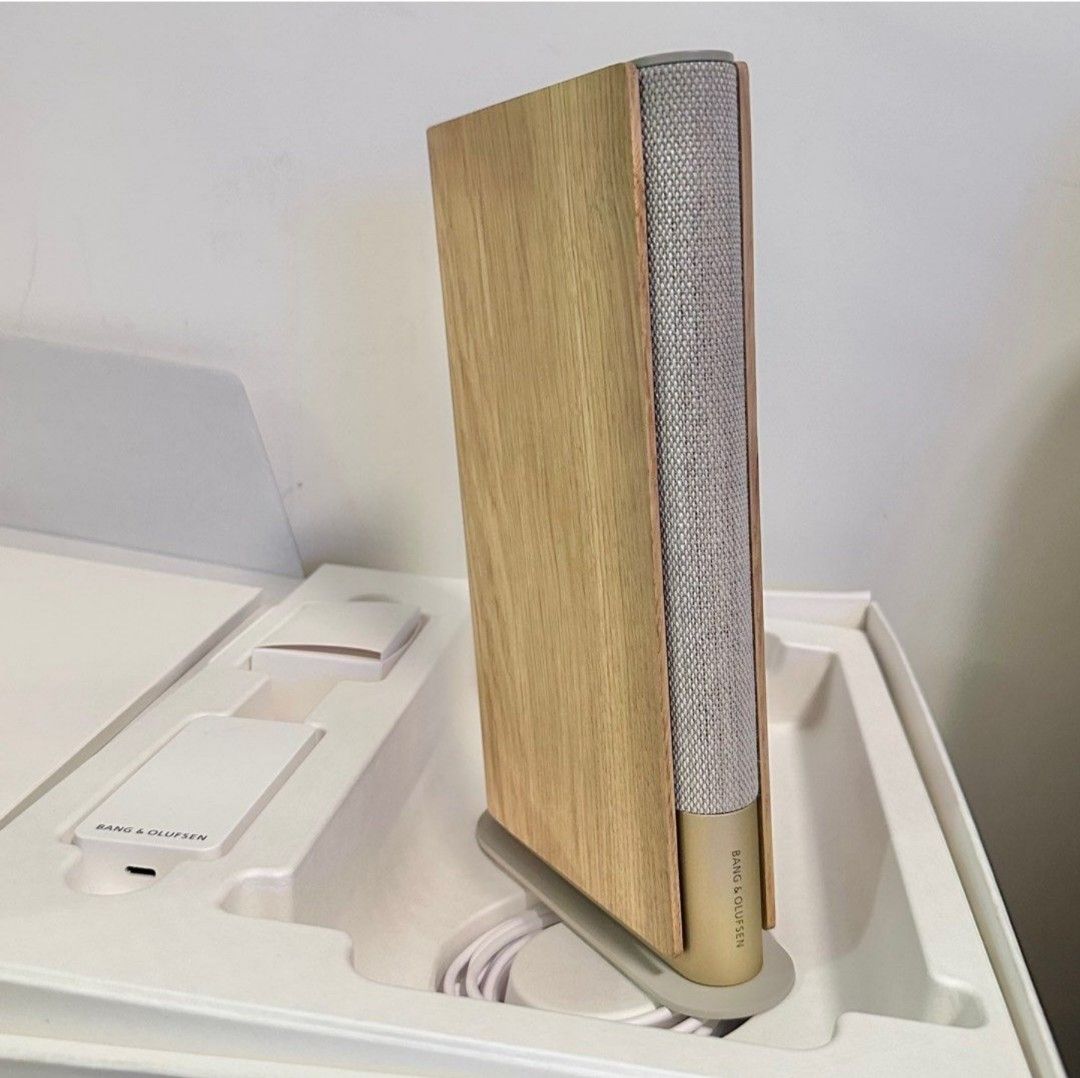 Bang & Olufsen: Beosound Emerge Bluetooth Speaker (Category: Soundbars, Speakers & Amplifiers) located in Quezon City. Submitted by etc06 (Listing ID 1316825146, Image 2). Description: Bang & Olufsen Beosound Emerge (Oak) SRP as of Feb 2025 is ₱81,700 Good as brand new - Opened and used a few times only - Complete and full set in box Bang and Olufsen Beosound Emerge Beoplay Beosound H95 H100 H9 H8 A9 A2 Level Balance Emerge.