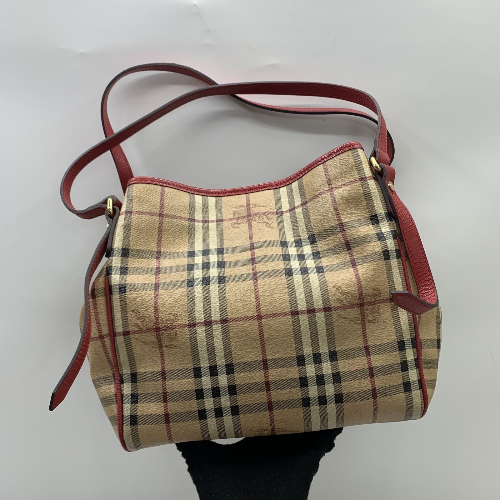 Burberry bucket tote top