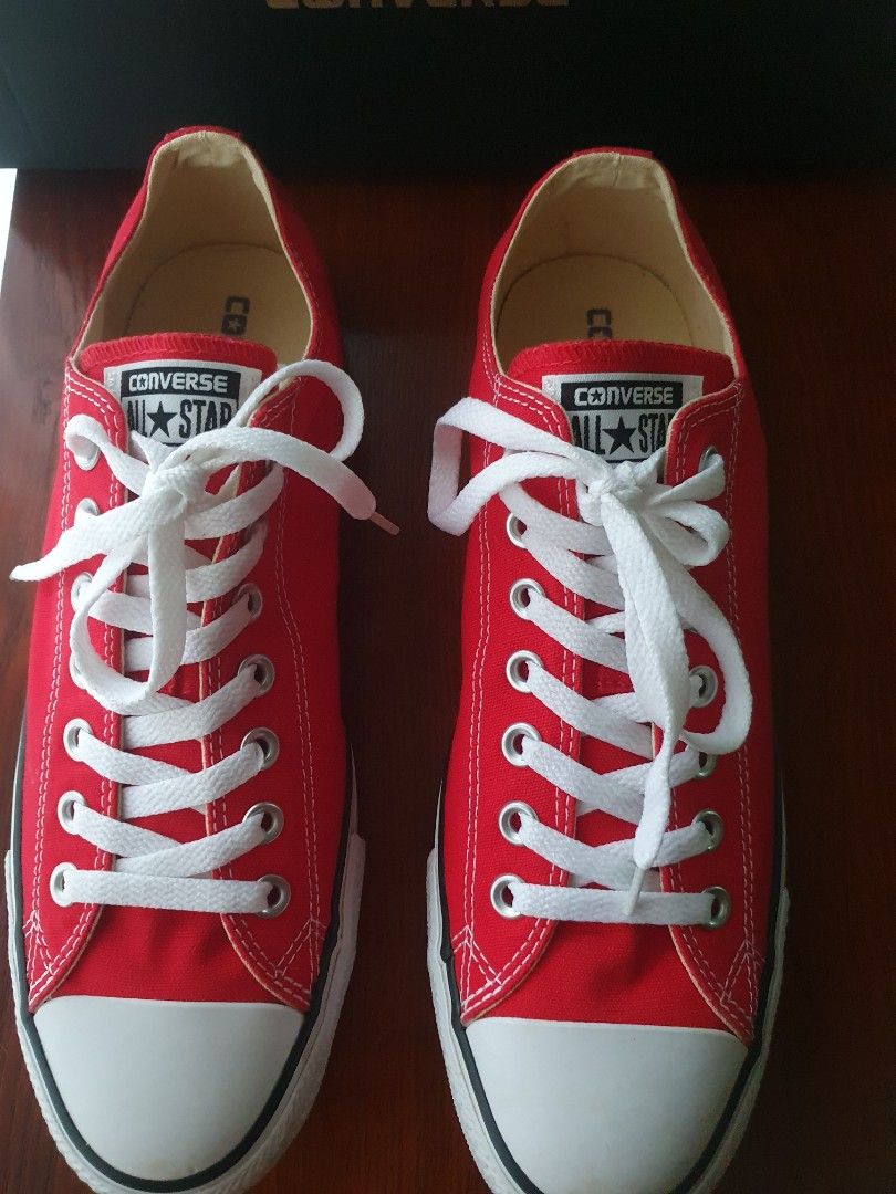 CONVERSE Chuck Taylor All Star Ox in Red (Category: Sneakers) located in Quezon City. Submitted by leean512 (Listing ID 1316858836, Image 1). Description: Converse Chuck Taylor All Star Ox in Red color Size 9.5 in men's size Excellent condition, like new Selling for only P1.2k, slightly negotiable.