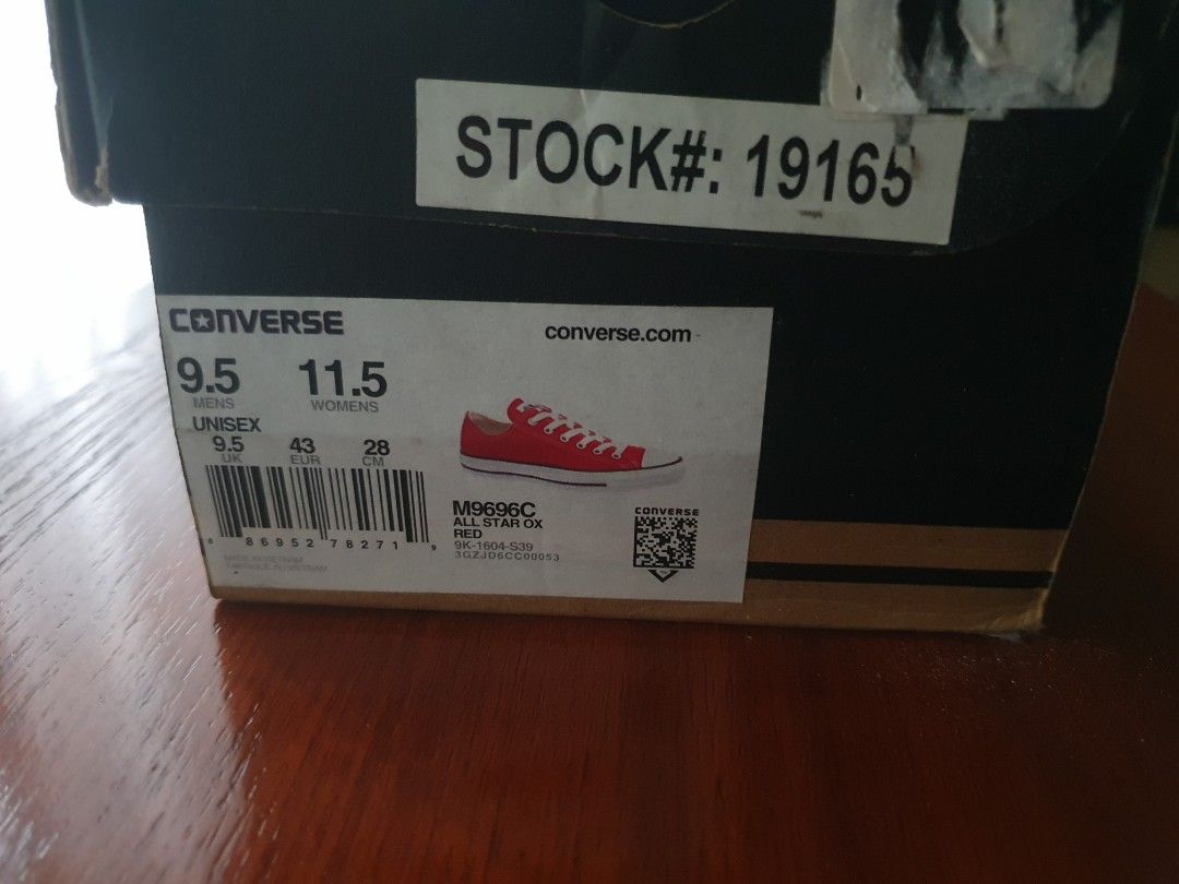 CONVERSE Chuck Taylor All Star Ox in Red (Category: Sneakers) located in Quezon City. Submitted by leean512 (Listing ID 1316858836, Image 3). Description: Converse Chuck Taylor All Star Ox in Red color Size 9.5 in men's size Excellent condition, like new Selling for only P1.2k, slightly negotiable.