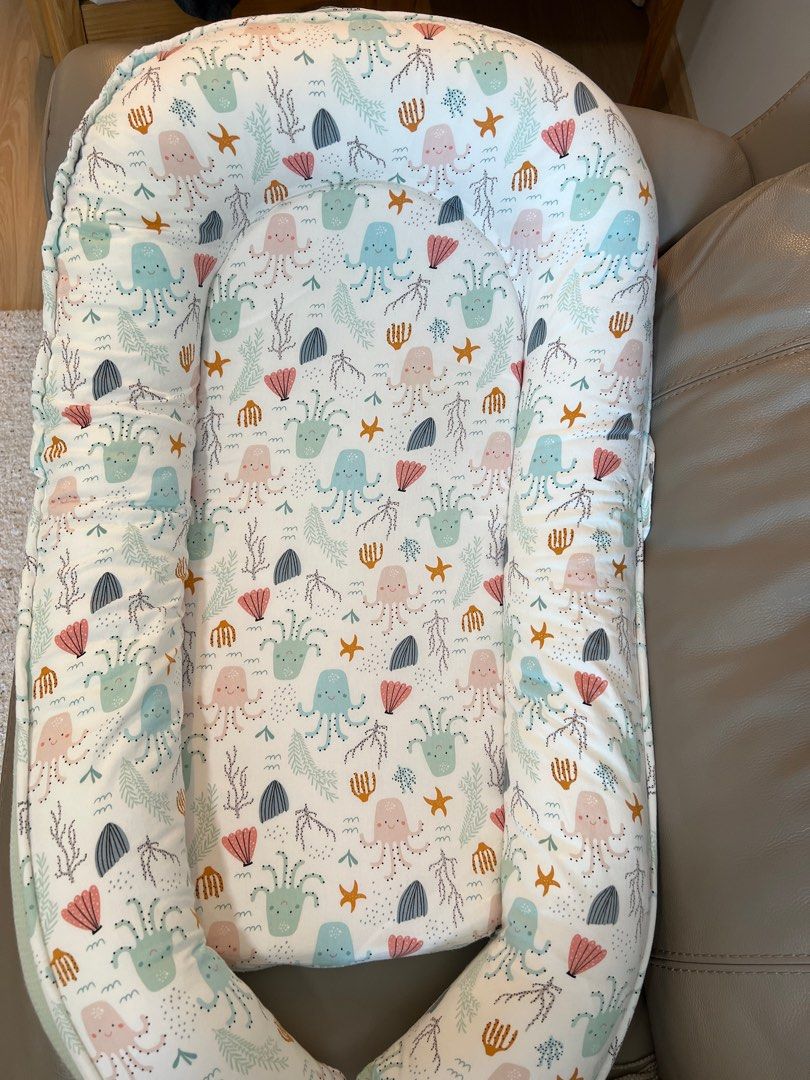 Lounger cot top