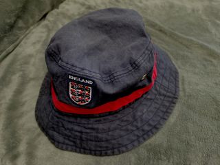 (Category: ) located in . Submitted by england_fans_gallery (Listing ID 1316919490, Image 1). Description: .