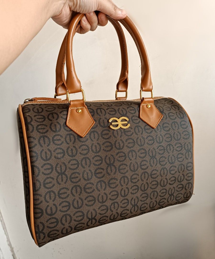 Esquire Doctors bag Brown Orig from Korea Women s Fashion Bags Wallets Tote Bags on Carousell