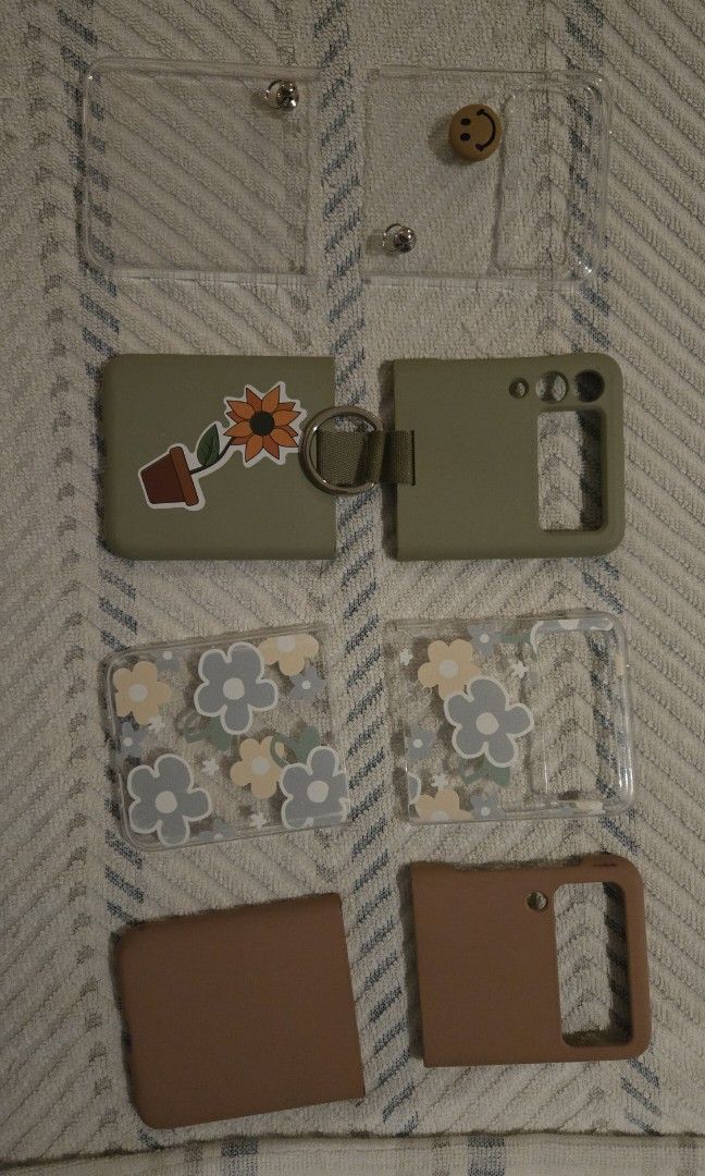 Flip 3 cases (Category: Cases & Sleeves) located in San Juan City. Submitted by dannitsai (Listing ID 1316928634, Image 1). Description: .