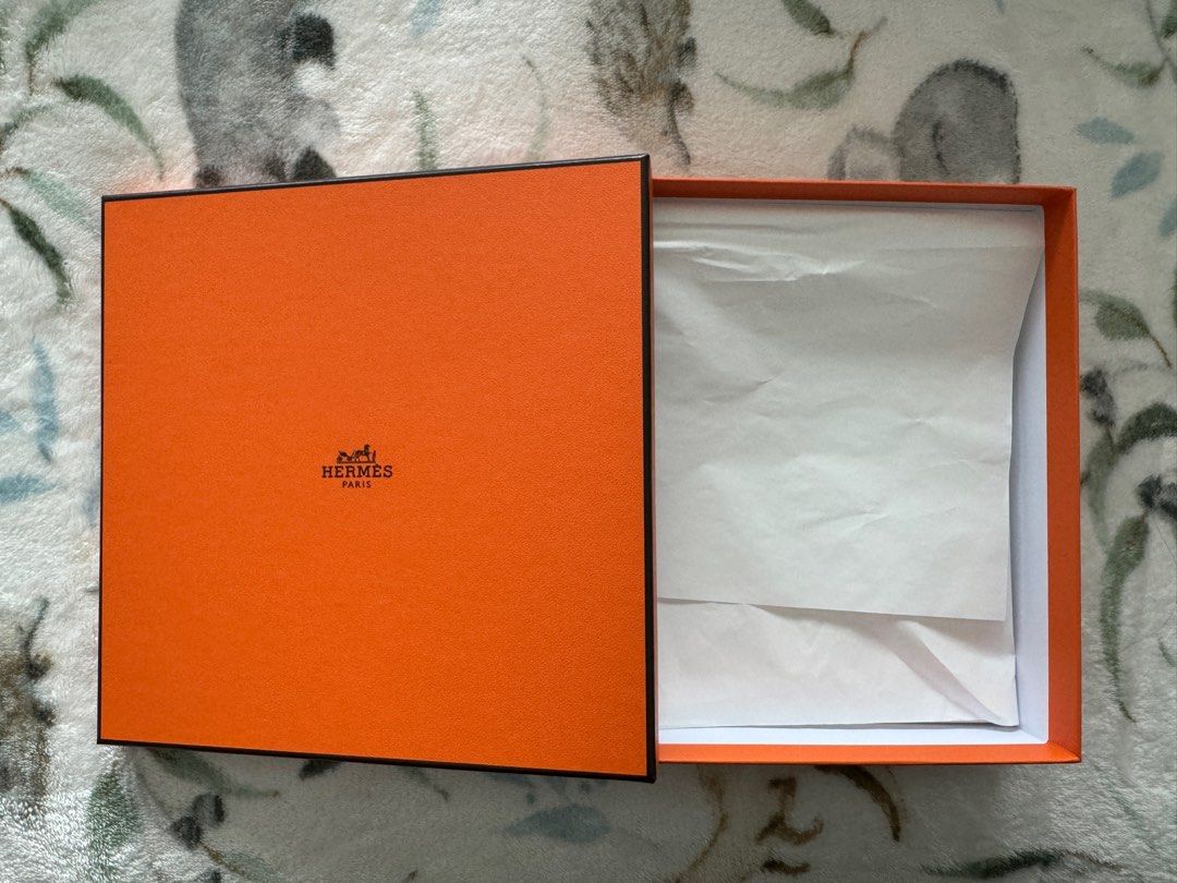 Hermes belt box top