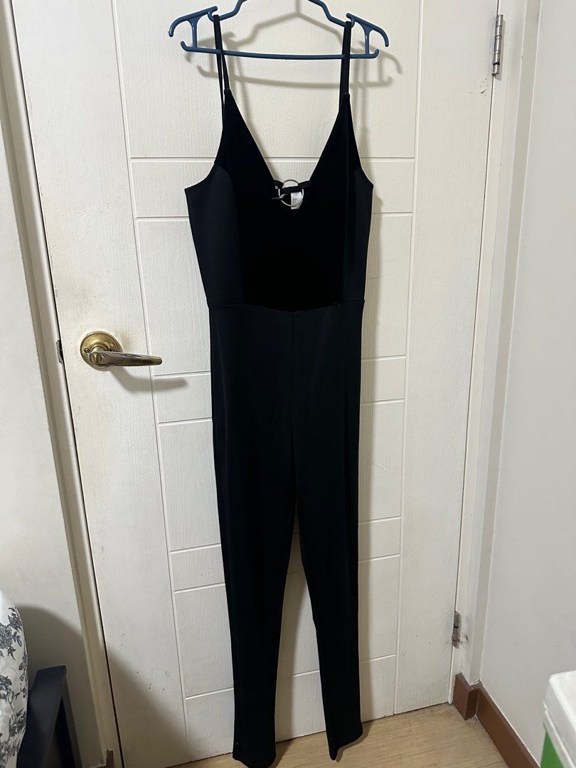 H&m black velvet jumpsuit new arrivals