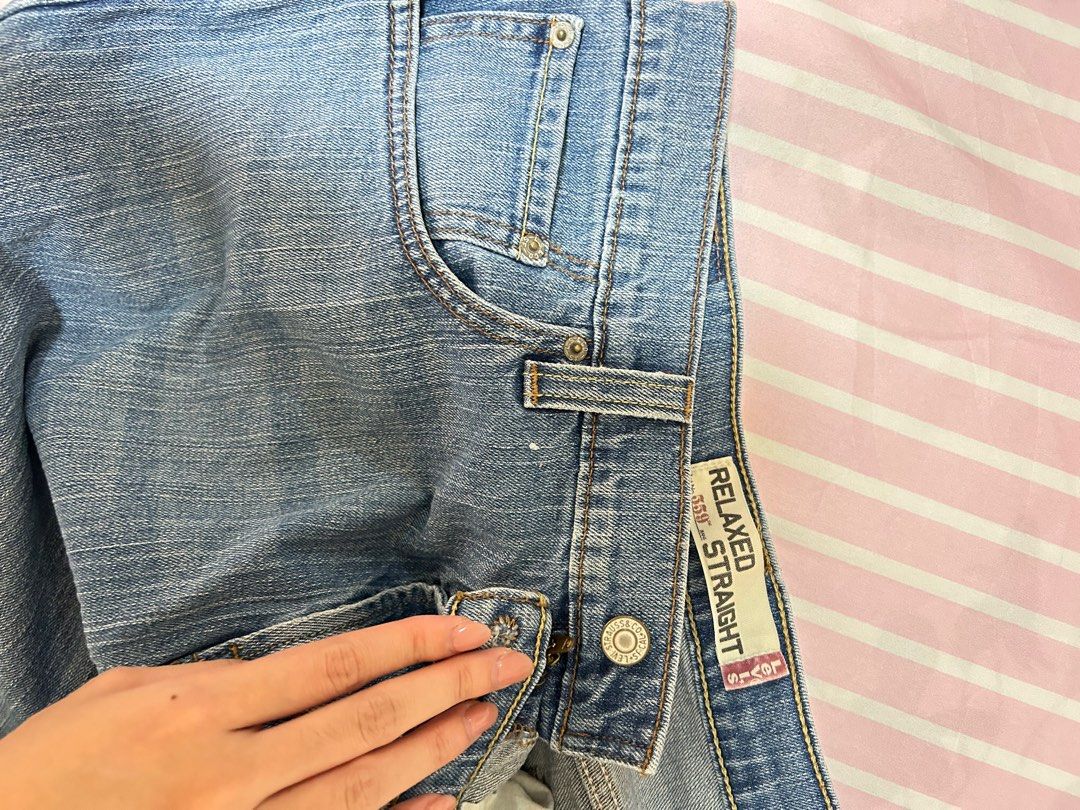 Levis 559 Jeans (Category: Jeans) located in Bulacan. Submitted by clncon (Listing ID 1316853802, Image 2). Description: .