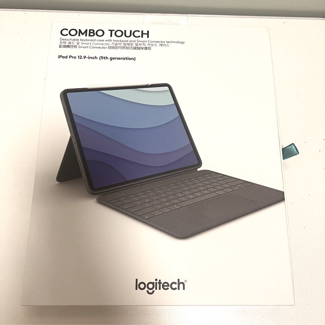Logitech - Combo Touch 保護殼 (iPad Pro 第5-6代適用12.9吋) （分類：平板電腦 - iPad）位於 Hong Kong。 由 yukie.yky 提交（商品編號 1316885825，圖片 1）。簡介： 全新連盒，不含保養 - 具有整排的 iPadOS 快捷鍵，讓您輕鬆完成工作。只需按一個按鍵，就能完成調整音量、控制媒體、調整按鍵亮度等多項工作。 - 調整支架的 50 度傾斜角度，來找到理想的觀看角度，在iPad 螢幕上進行繪畫、閱讀或觀看視訊。 詳細資訊：https://www.logitechclub.com/products/combo-touch-保護殼-ipad-pro-第5代用12-9吋 荔枝角站，屯馬線可交收。