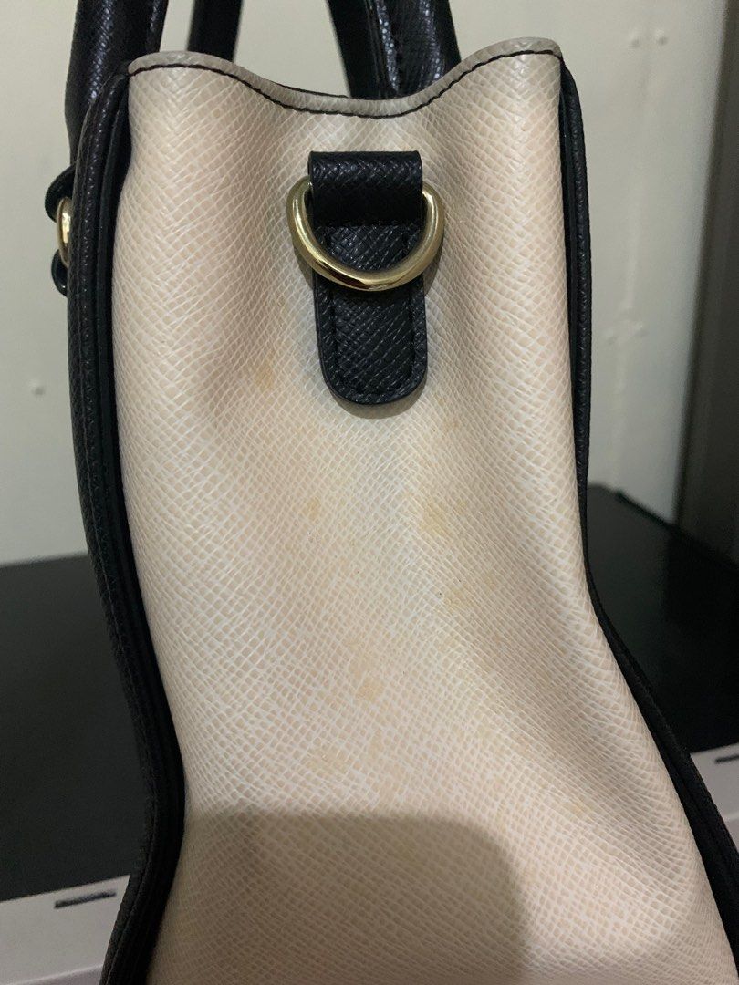 LOWEST PRICE Ann Klein Handbag No strap Luxury Bags Wallets on Carousell