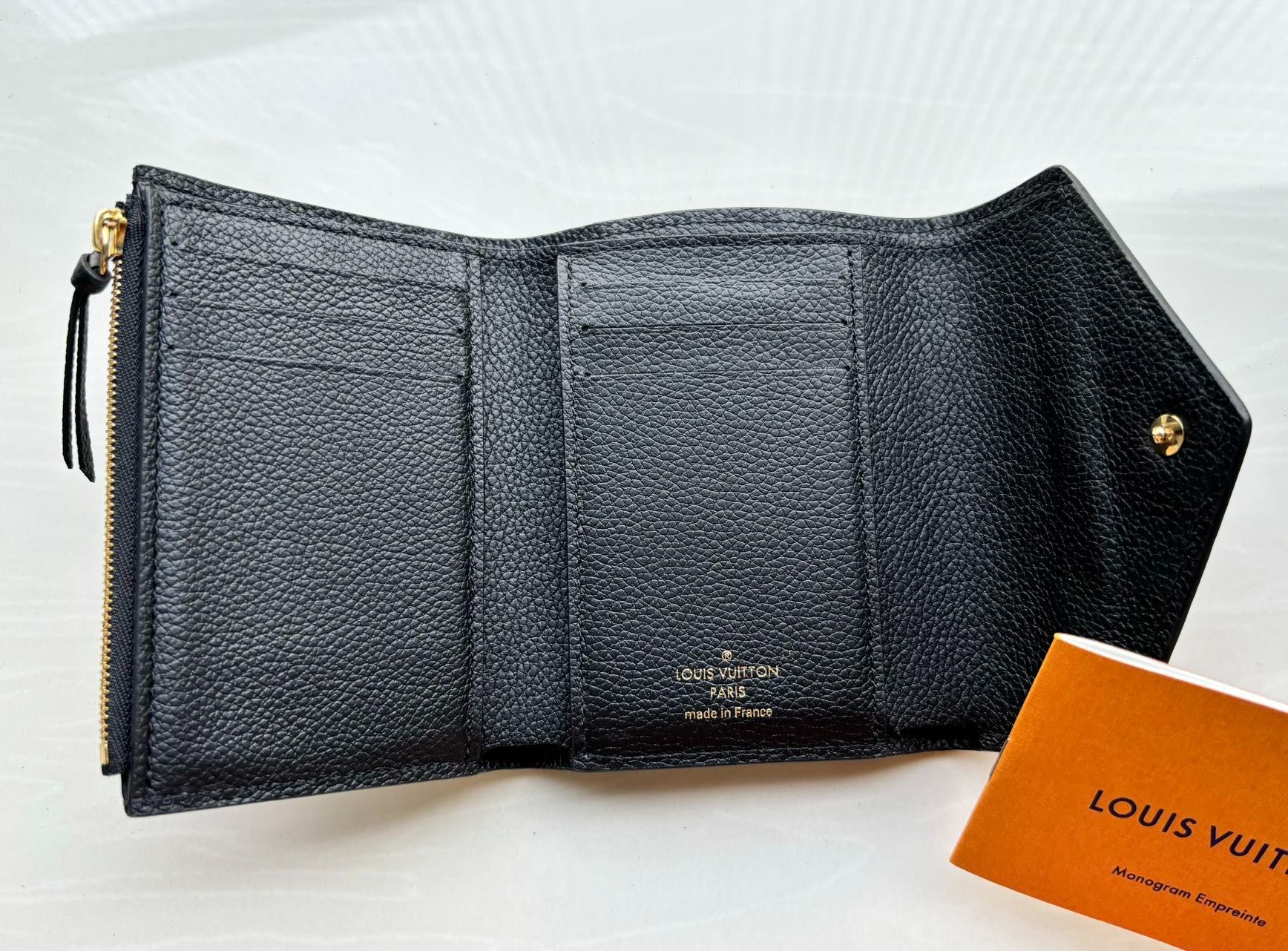 小物 Louis Vuitton Victorine Wallet Noir Louis Vuitton Black Monogram Empreinte Leather Victorine