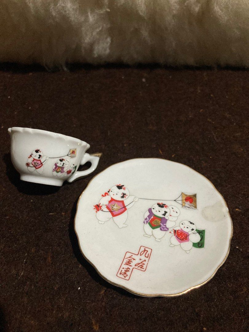 MINIATURE CERAMIC MUGS WITH COASTER (Category: Coffee & Tea Tableware) located in San Jose. Submitted by arianecald10996 (Listing ID 1316962847, Image 3). Description: .