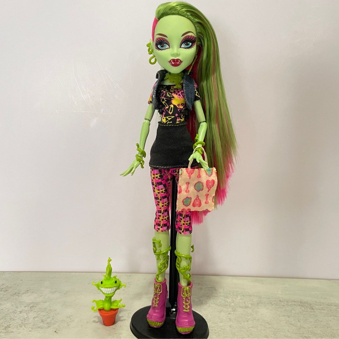 Monster High First Wave Venus Mcflytrap Doll Carousell