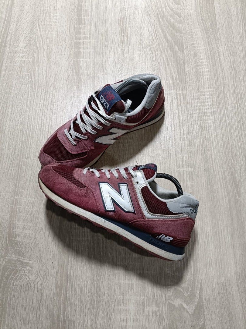 NEW BALANCE 574, Fesyen Pria, Sepatu Sneakers di Carousell
