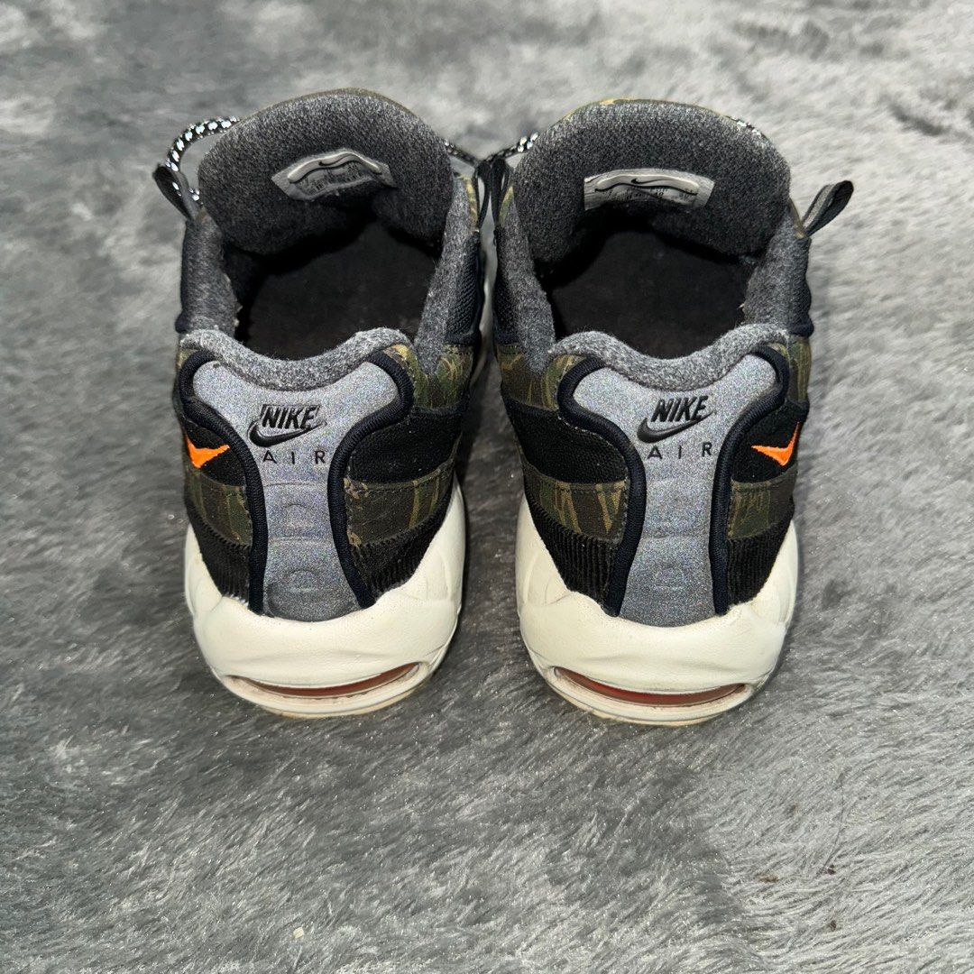Nike 97 carhartt top