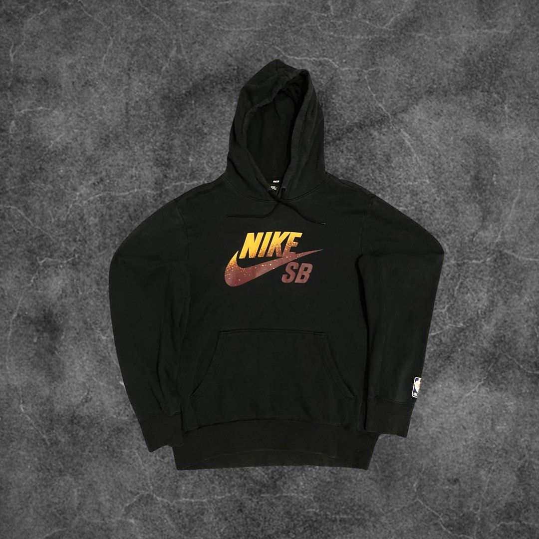 NIKE SB x NBA Pullover Hoodie Fesyen Pria Pakaian Atasan di Carousell