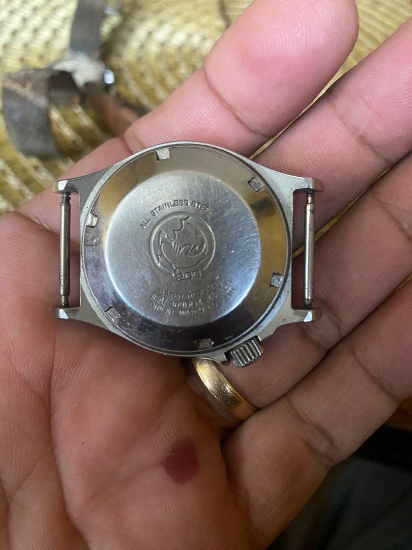 Orient automatic diver (Category: Men's Watches) located in Mapandan. Submitted by newtree_704266 (Listing ID 1316811607, Image 2). Description: Orient automatic movement divers Day date 200meter .